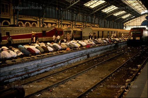 Salah at train station